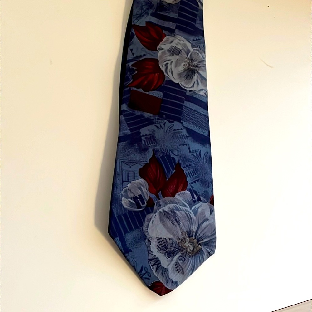 Bally men’s silk tie Excellent Condition